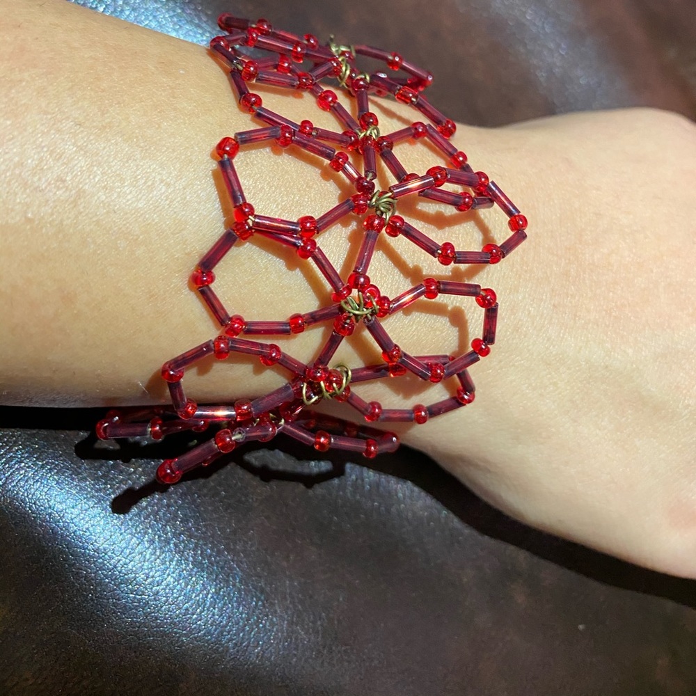 Red seed bead glass bracelet